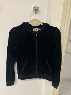 Juicy Couture Velour / Velvet Classic Black Zip-Up Jacket Size L